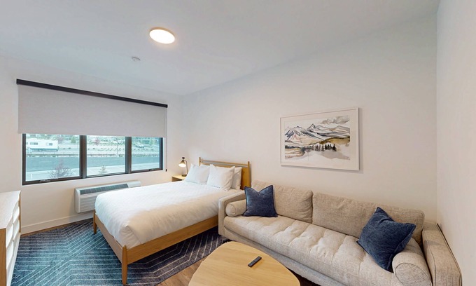 Park City Apartment | Cozy studio - Short walk to Deer Valley Village & Jordanelle Gondola