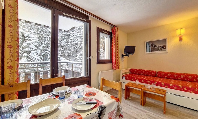Reberty Apartment | Cozy Studio · Ski-In/Ski-Out · Balcony · Free WiFi