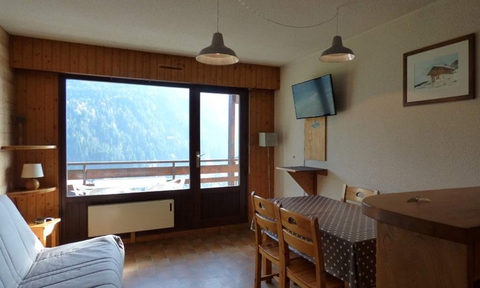 Le Grand-Bornand Apartment | Cozy studio with balcony, bus stop at 50m