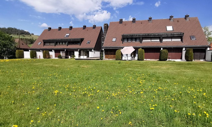 Bernau House | Cozy terraced vacation home with wood-burning fireplace