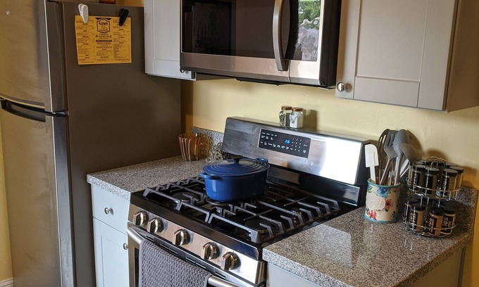 Lompoc Apartment | Cozy tiny house near beach, wine, and rocket launches!