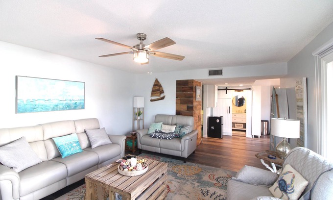 Pensacola Beach Condo | Cozy Townhouse Steps to the Beach-Boardwalk A28