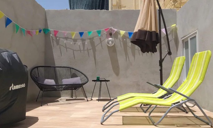 Madliena House | Cozy traditional Maltese house, 5 minutes walk from Pretty Bay