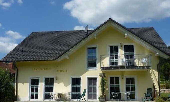 Riedenburg Apartment | Cozy vacation home (65 sqm) with balcony in a sunny valley location