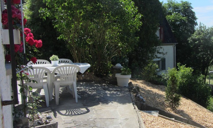 Mainberg Apartment | Cozy vacation home (52sqm) with SAT-TV and fully equipped kitchen