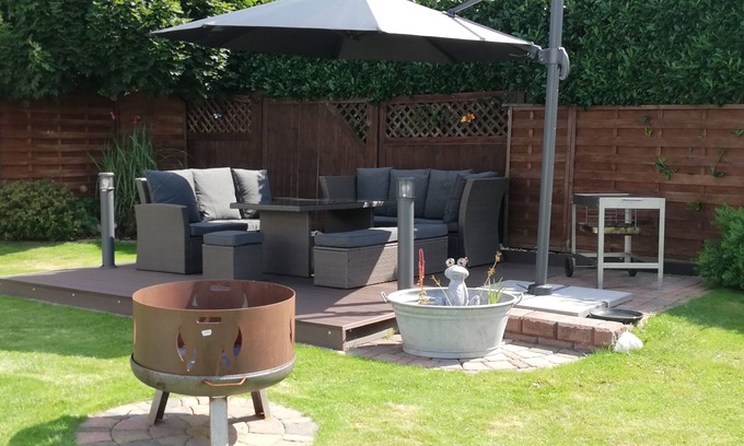Friedrichsfeld House | Cozy vacation home for up to 8 pers., 4 bathrooms, W- Lan, sauna house, dog allowed