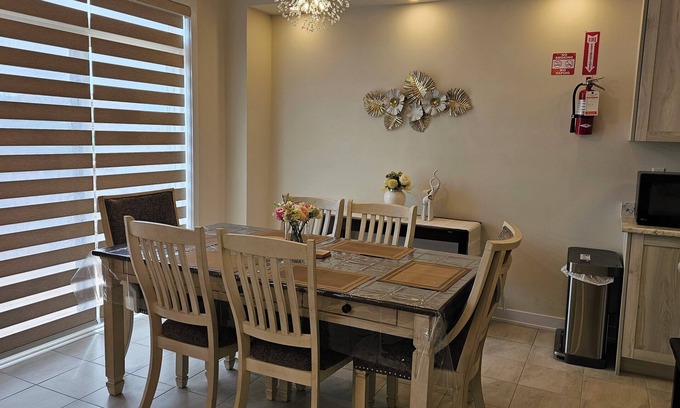 Welland House | Cozy vacation home near US- Canada Border Lic.#STR289n