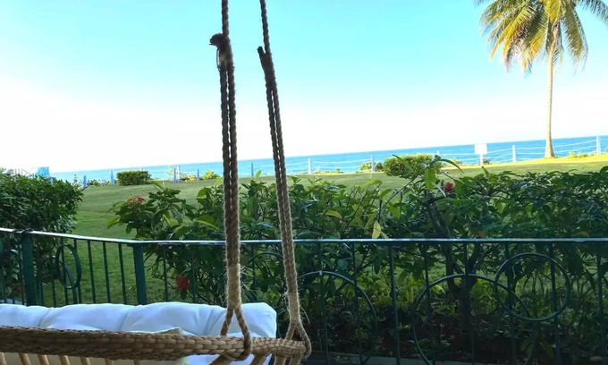 Ocho Rios House | Cozy Vacation Home with Private Beach Access