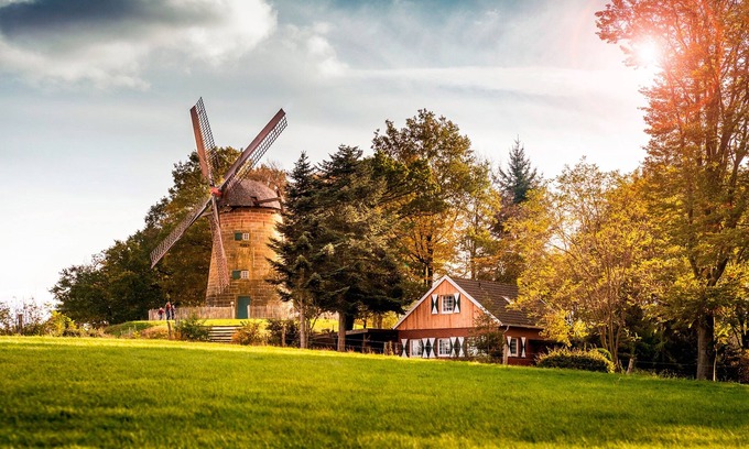 Uelsen House | Cozy vacation home with wood-burning stove + sauna house in the garden/dogs welcome