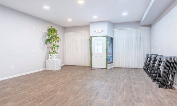 Weequahic House | Cozy Venue with WiFi, AC in charming Newark
