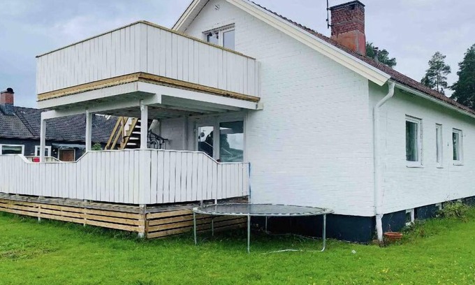 Burtrask House | Cozy villa near a huge lake, beaches and nice soundings