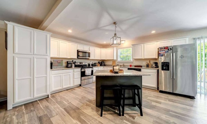 Charles Town House | Cozy w Fire Pit, Grill, Deck, Screened Porch, WiFi