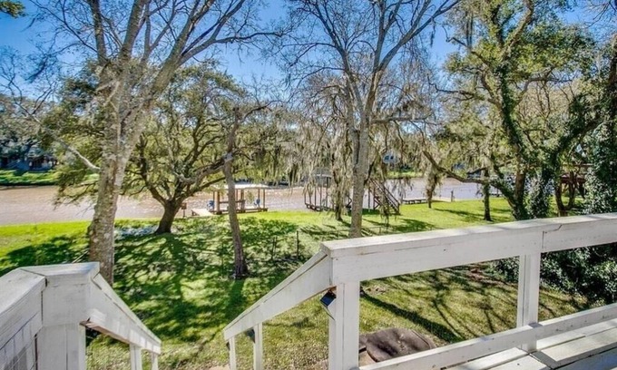 Cedar Lane House | Cozy Waterfront Cottage on Caney Creek