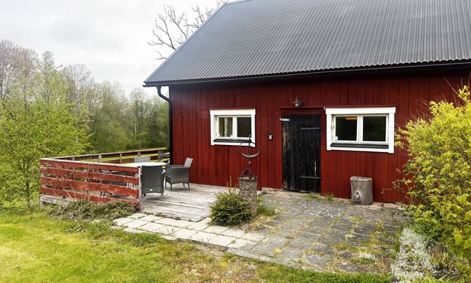 Mellerud House | Cozy wilderness apartment in Mellerud |SE17015