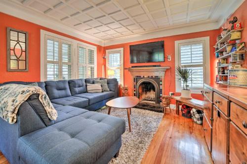 Brevard House | Cozy Wooded Retreat 2 Mi to Dtwn Brevard!