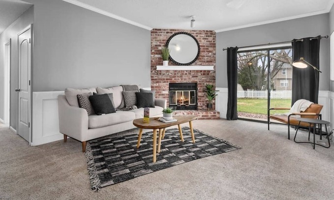 Overland Park House | Cozy3BR +Home Away from Home Mins from Attractions