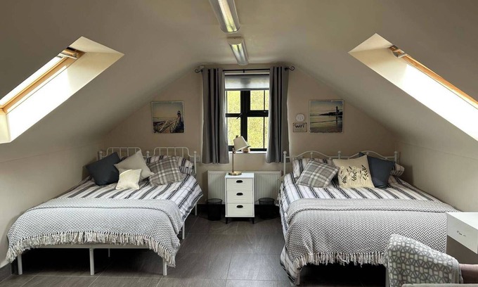 Gortaclare Apartment | CozyStudioOmaghContinentalBreakfastincluded