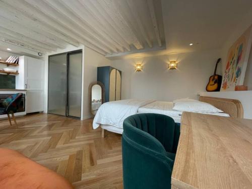 Quartier de Rochechouart Apartment | CozyStudioParis-Montmartre-Opera