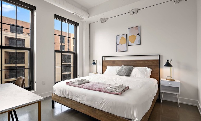 Gateway District Apartment | CozySuites NLG - Modern 2BR condo #15