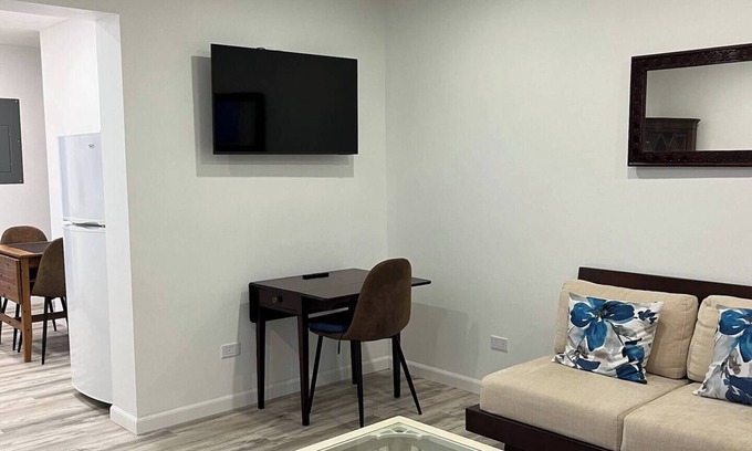 Paget Apartment | CR Apartment with amazing view.