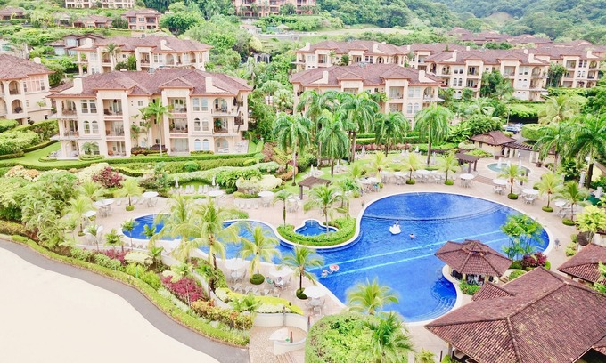 Herradura Resort | CR Luxury Los Sueños Condos