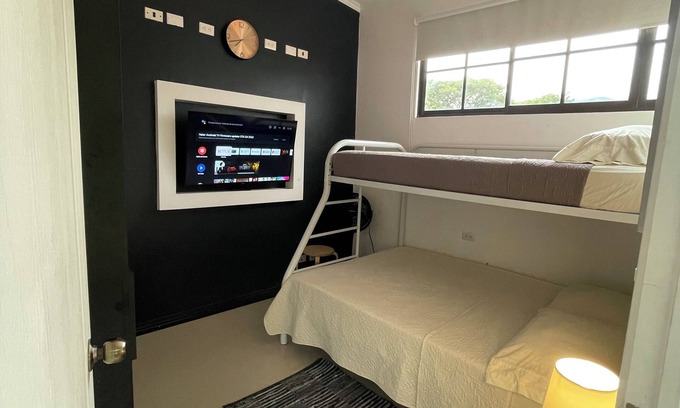 San Rafael Arriba Apartment | Escape a la Ciudad en Nuestro Encantador Apartamento con Todas las Comodidades