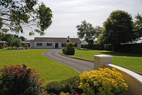 Freshford Bed & Breakfast | Cradog Farmhouse B&B