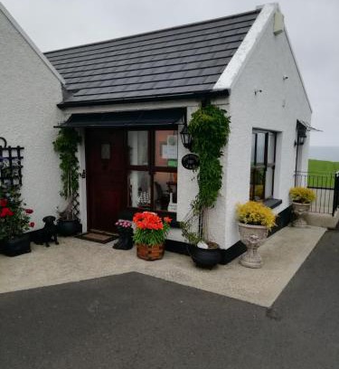 Dunseverick Apartment | Craig Cottage Self-catering