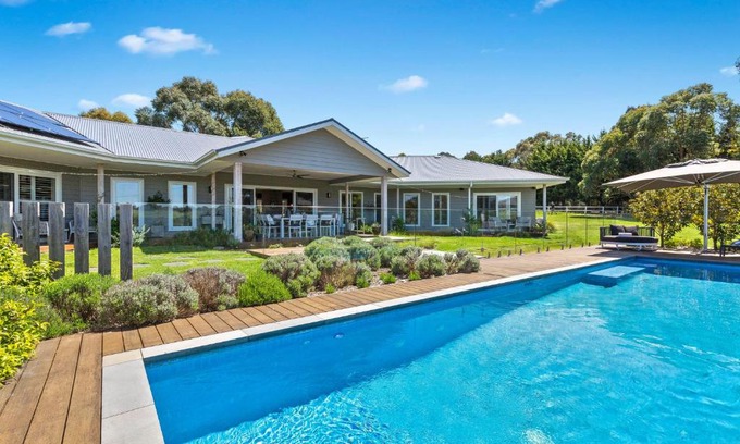 Mount Martha House | Craigie’s Hut – Luxury Accommodation on the Mornington Peninsula