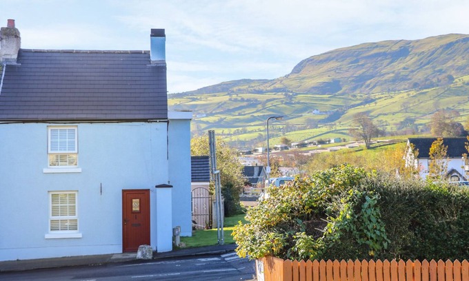 Carnlough Cottage | CRANNY CORNER, pet friendly, character holiday cottage in Carnlough