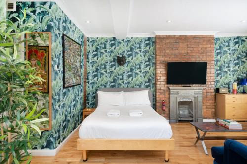 Spitalfields Apartment | Crashpads Shoreditch Brick Lane Mini Lofts
