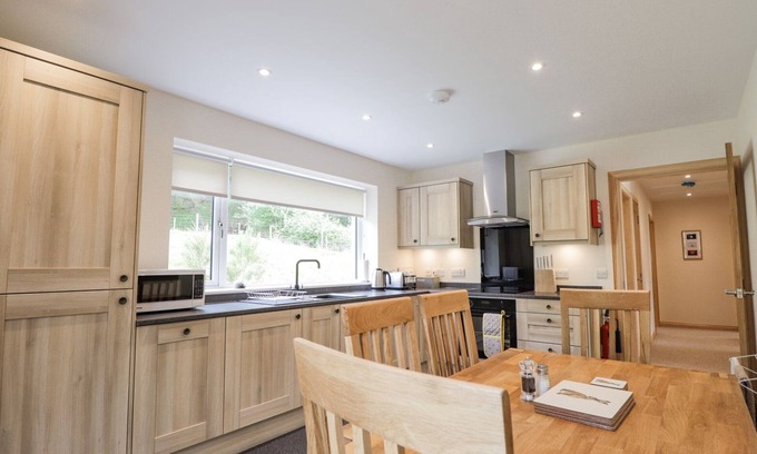 Glen Urquhart Cottage | Crask Bungalow