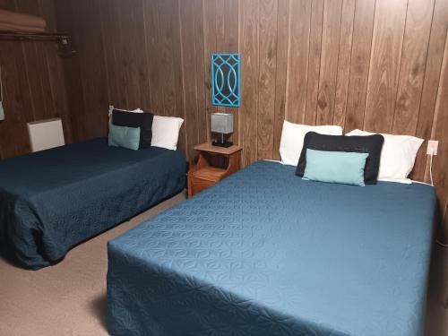 Springfield Hotel | Crawford Motel