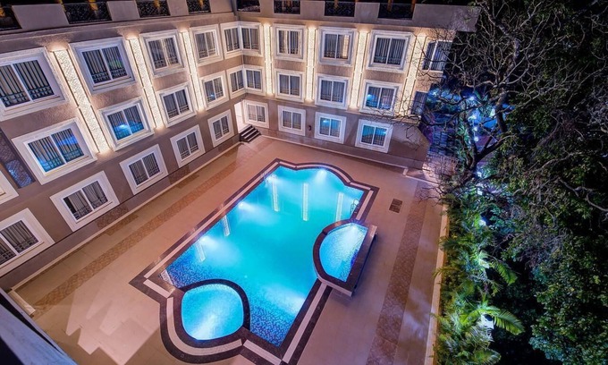 Parra House | Crazy Homes Stay with Awesome Location/Goa