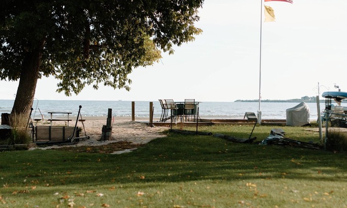 Bay City House | Crazy View Beach Front Bay City, MI