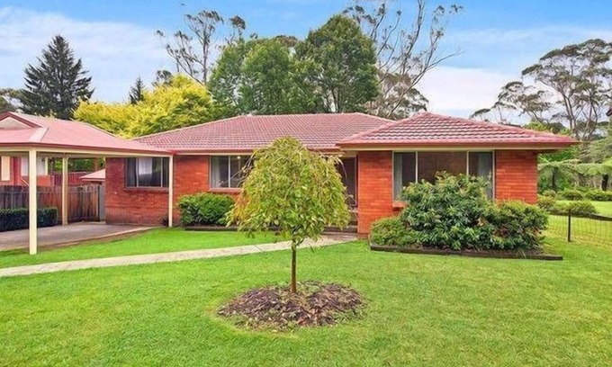 Katoomba House | Create memories, large family-friendly house, near Three Sisters, cafes, walks