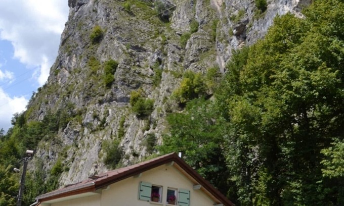 Thones Bed & Breakfast | Created in an old mill, 5 minutes from the town center and access to the via ferrata