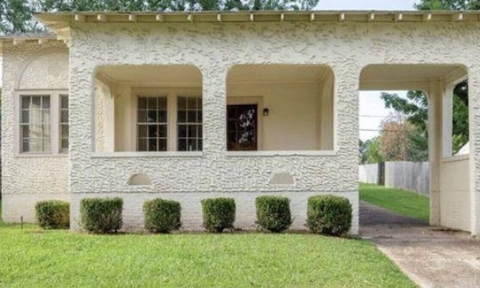 North Florence House | Creative Oasis in the Shoals
