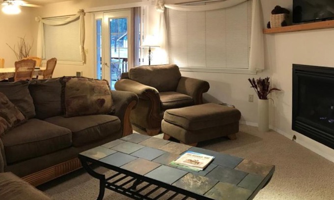 Joseph House | Creek Condos