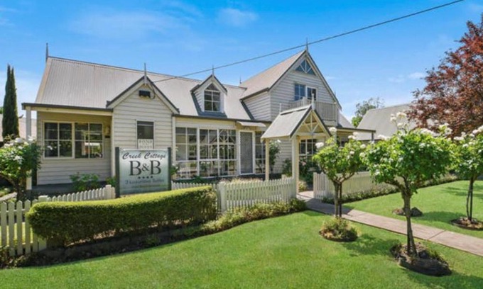Traralgon Bed & Breakfast | Creek Cottage Bed and Breakfast Traralgon