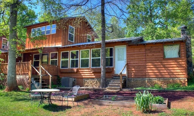 Helen Cabin | Creek & Garden Cottage | 2BR 2BA | Cedar Sauna | Hot Tub | Trout Fishing