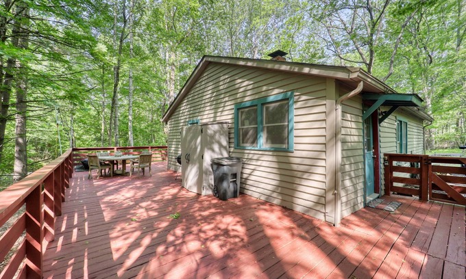 Vilas Cabin | Creekside Cabin in Vilas on 4 Acres. 15 Minutes To Downtown Boone. Pet Friendly!