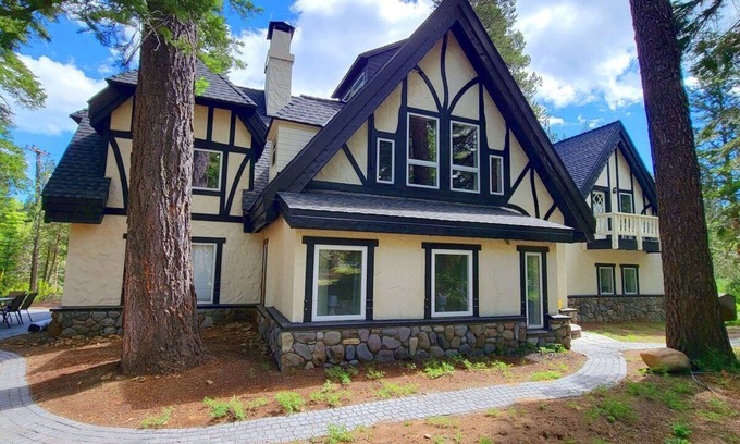 McKinney Estates House | Creekside Chalet in Homewood