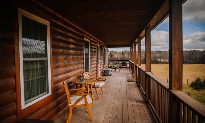 Lead Mines Cabin | Creekside Farm on 50 Acres! Close to NRT! 4BR/S8