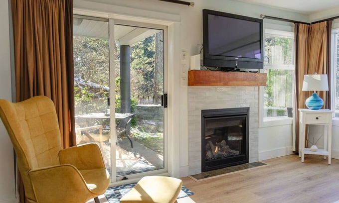 Regional District of Nanaimo Condo | Creekside Hideout for Quiet Souls Condo A