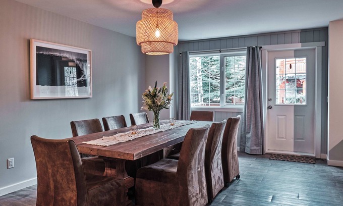 Cougar Creek Hotel | Creekside Villa Family Suite in Canmore