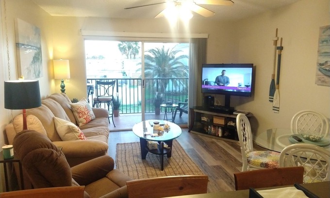 Crescent Beach Condo | Crescent Beach Condo - Wonderful location!