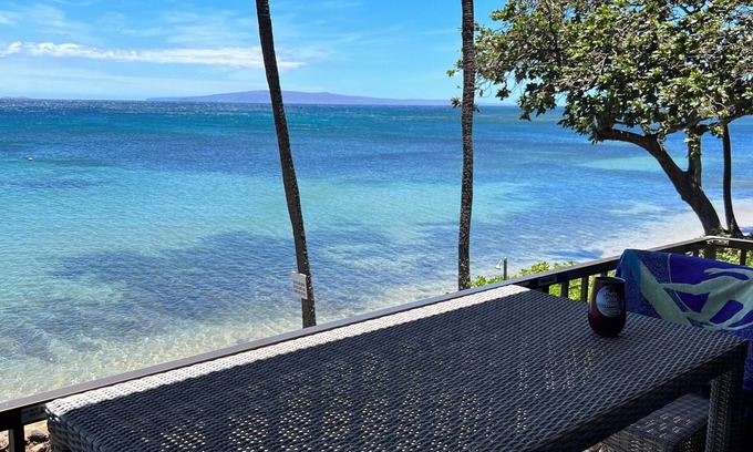 Maalaea Condo | Crew Rest Maui - 2BR/2BA, Oceanfront, Superior Views, A/C, sleeps 6