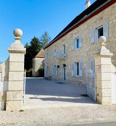 Longwy-sur-le-Doubs Apartment | Crisoline