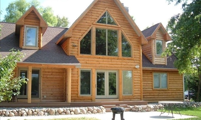 Crivitz Cabin | Crivitz Log Cabin on Sandstone Flowage 1 Hour - Lambeau Field